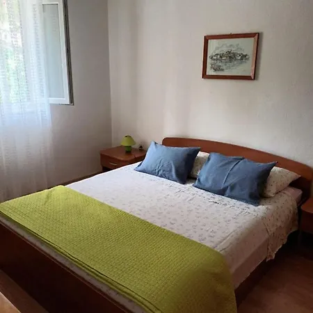 Mira - Affordable & Comfortable Apartment Supetar