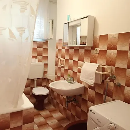 Mira - Affordable & Comfortable Apartment Supetar